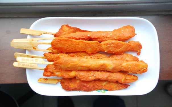 將域名特性“四兩撥千斤”玩到了極致，他是米市的太極宗師!