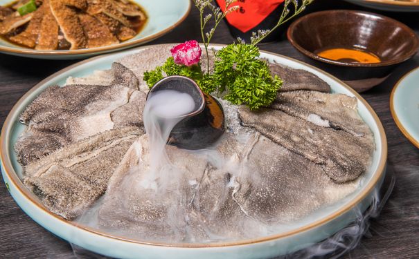 優(yōu)化網(wǎng)站讓排名提升——提升網(wǎng)站SEO排名的實(shí)用技巧（如何通過(guò)SEO優(yōu)化讓網(wǎng)站排名上升，吸引更多潛在用戶(hù)）